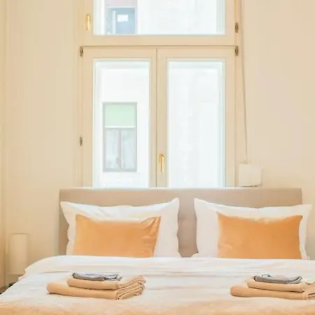 Altbau Mit Charme Mitten Im Zentrum Daire *